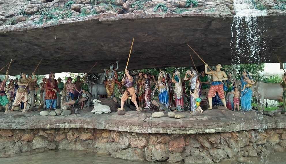 Govardhan-Puja-3.jpg