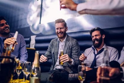 Bachelorette-Party-Outfit-Ideas-For-Groom
