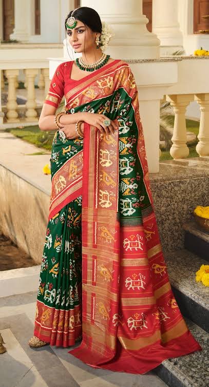 Most-Expensive-Sarees-in-India-28.jpg