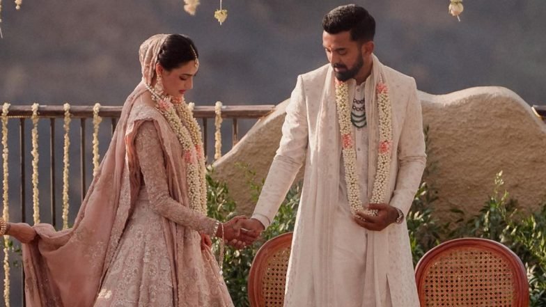 Athiya-Shetty-&-KL-Rahul's-Intimate-Wedding-3.jpg