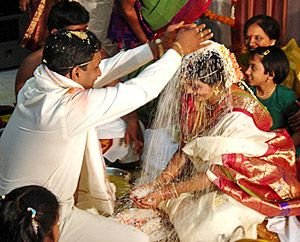 Rituals-In-Sindhi-Wedding-9.jpg