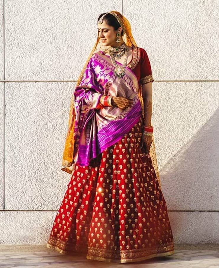 Lehenga-Dupatta-Draping-Styles-7.jpg