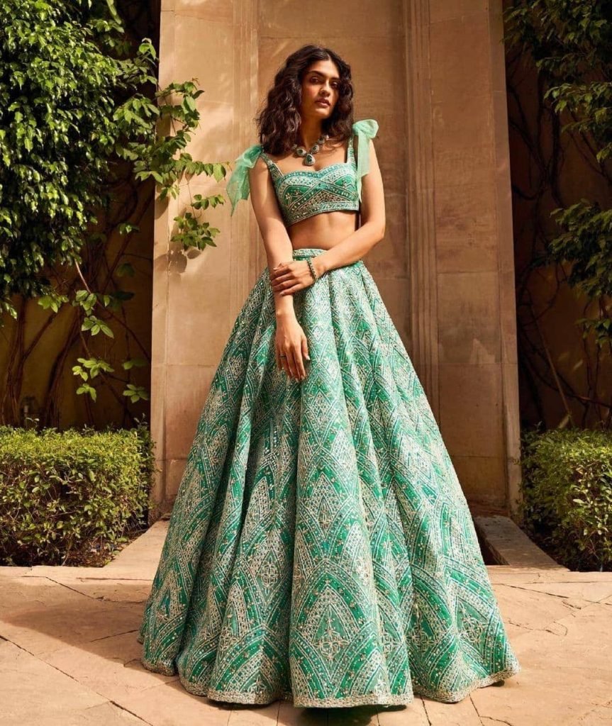 Green-Bridal-Lehengas-10.jpg