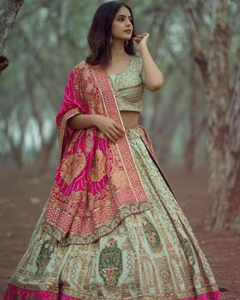 Green-Bridal-Lehengas-7.jpg