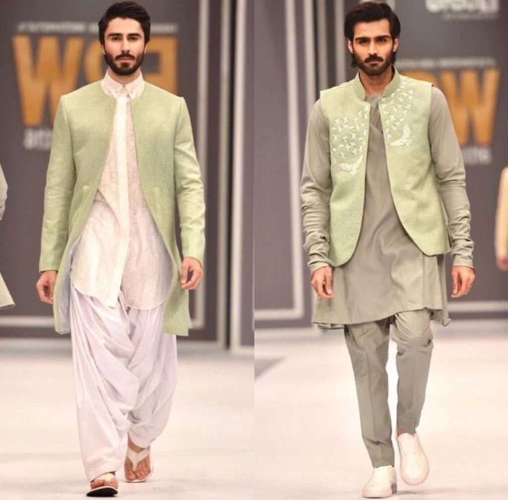Indo-Western-Dresses-For-Men-8.jpg