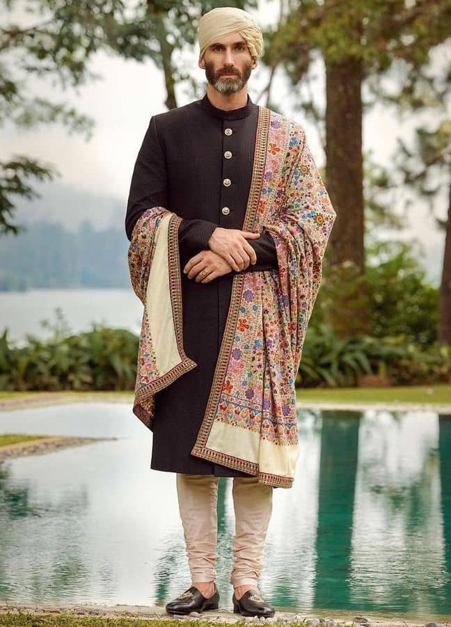 Sabyasachi-Sherwani-Designs-6.jpg