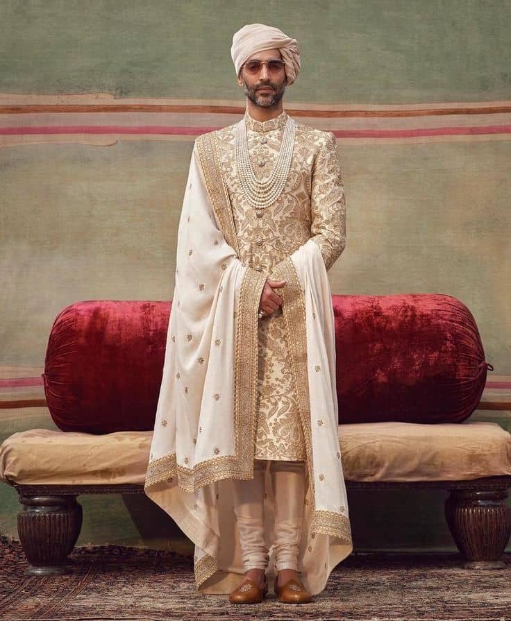 Sabyasachi-Sherwani-Designs-4.jpg