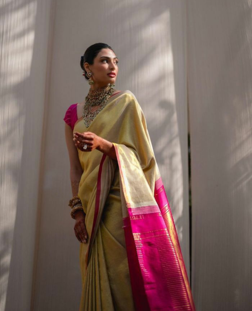 Athiya-Shetty-Slayed =-Every-Wedding-Function-11.jpg