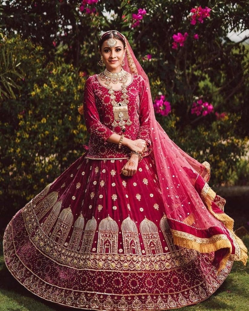 Velvet-Lehenga.jpg