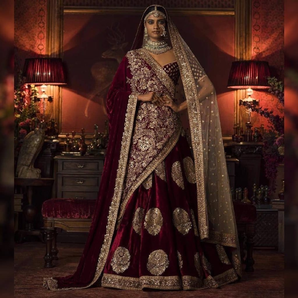 Velvet-Lehenga-12.jpg