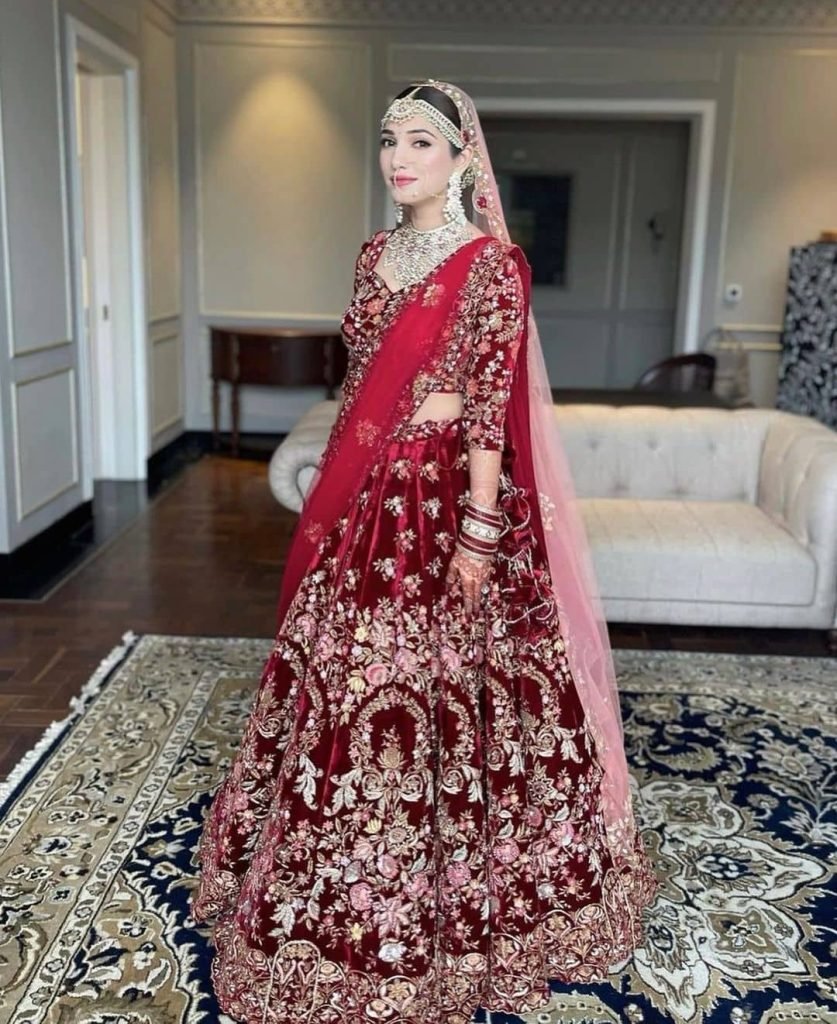 Velvet-Lehenga-14.jpg