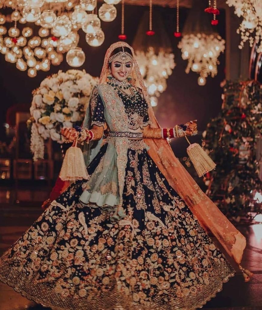Velvet-Lehenga-17.jpg