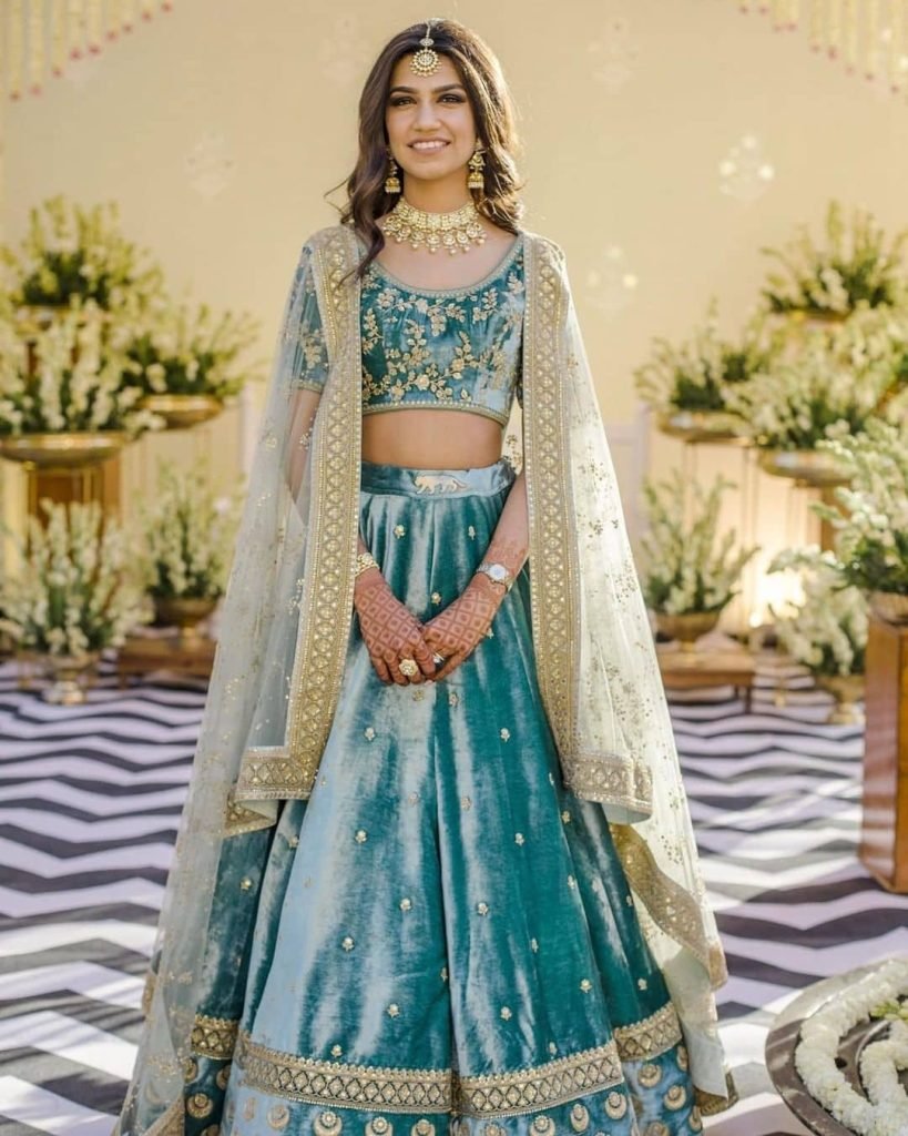 Velvet-Lehenga-13.jpg