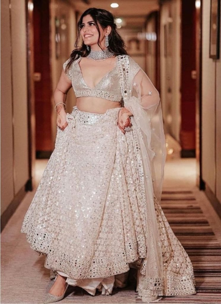 Embroidery-Work-Lehenga-29.jpg