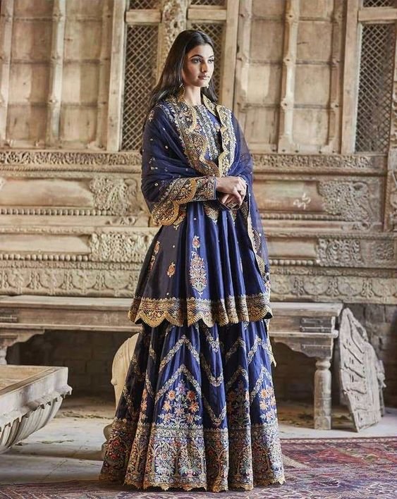 Embroidery-Work-Lehenga-10.jpg