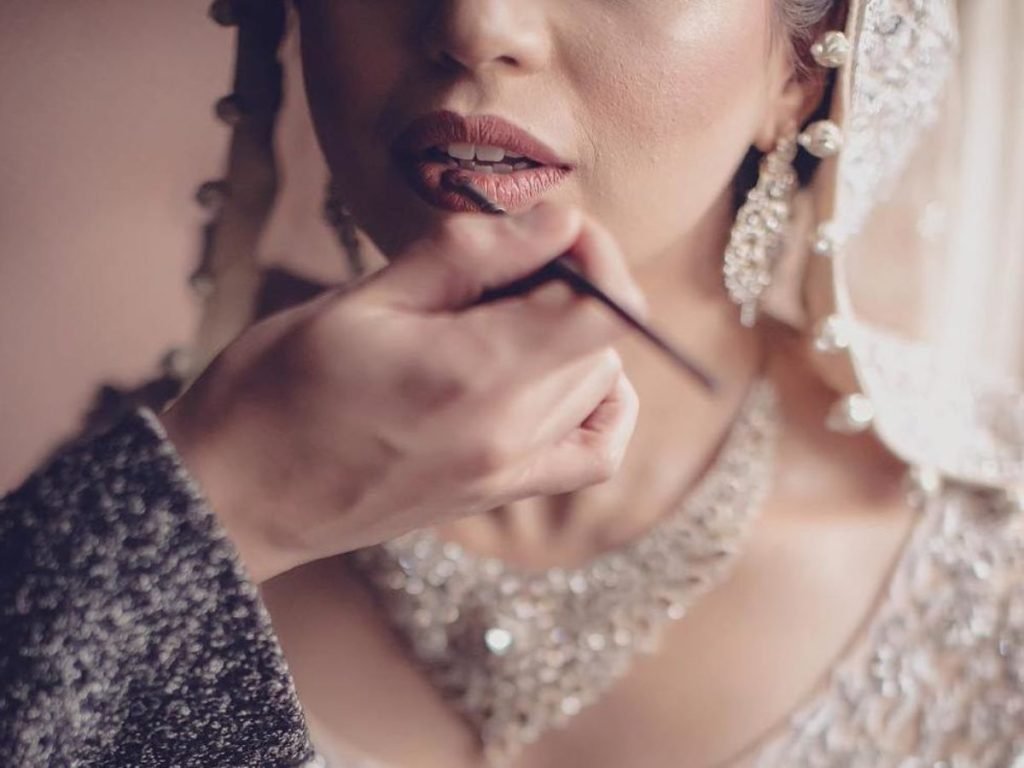 Makeup-Hacks-To-Help-Slay-Your-Pre-Wedding-Makeup-7.jpg