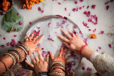 Interesting-Wedding-Rituals-5.jpg