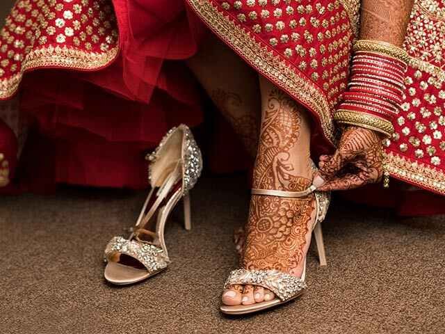 Heels-Vs-Sneakers-2.jpg