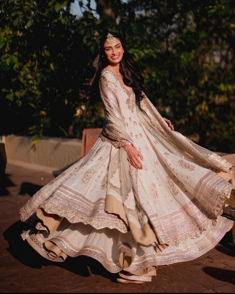 Athiya-Shetty-Slayed =-Every-Wedding-Function-13.jpg