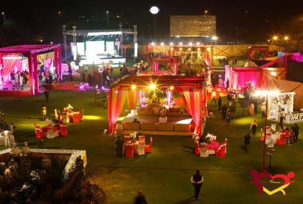 lawn in GT Karnal Road 1030 2.jpg